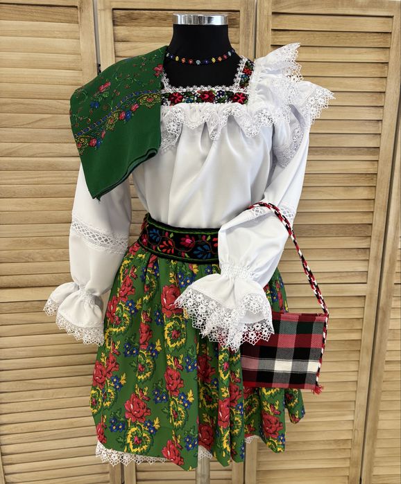 Costum traditional/popular de Maramures pentru femei set complet