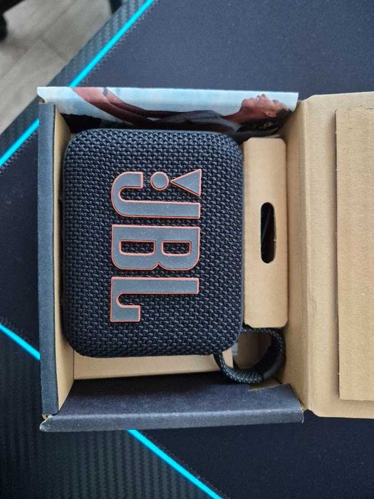 Преносима тонколона JBL Go 4, IP67, Bluetooth, Auracast, Черен