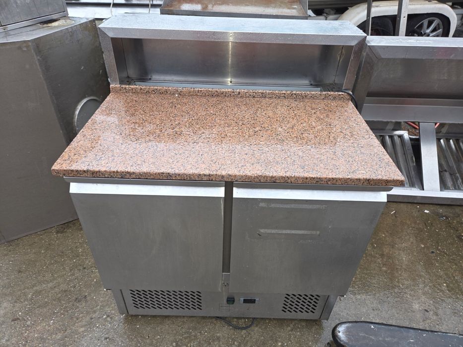 Vitrina calda sau rece, vitrina expunere inox