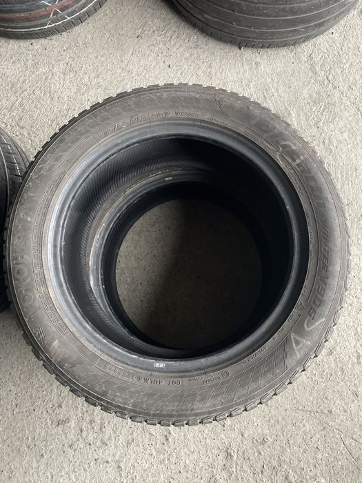 Anvelope Yokoham 215/55 R 17