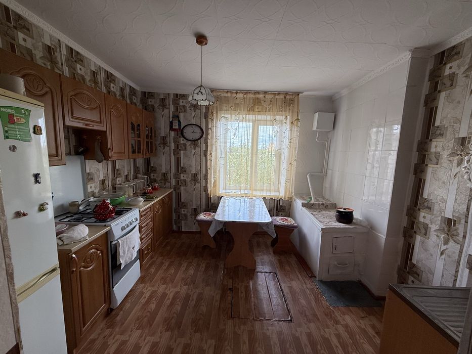 Продам дом трех комнатный