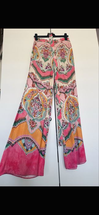 Pantaloni Zara cu cracul larg din vascoza