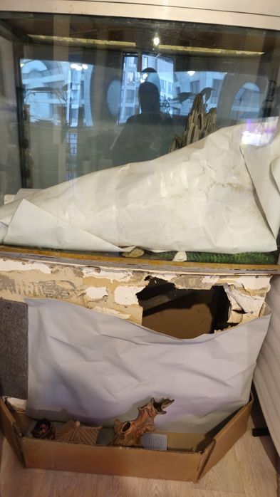 Продается аквариум 400 л