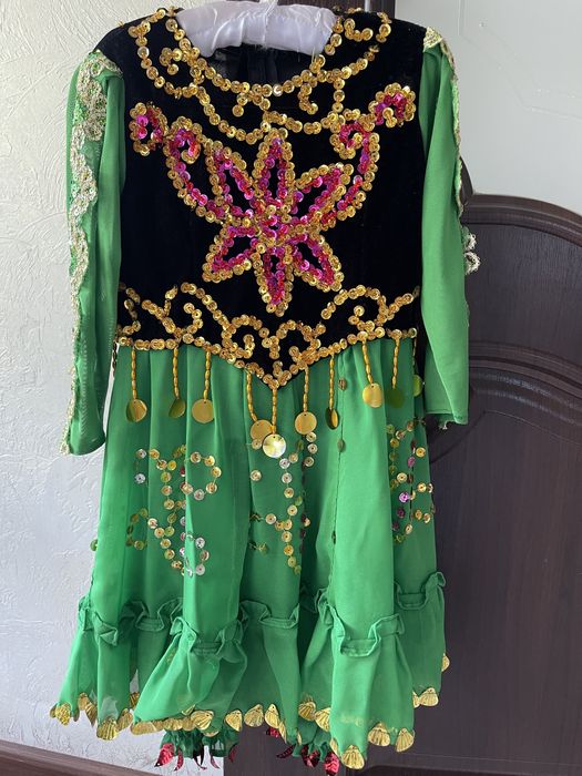 Уйгурский костюм