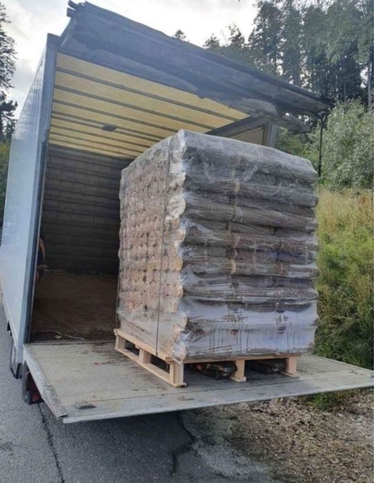 Brichete cilindrice de fag livrate la domiciliu