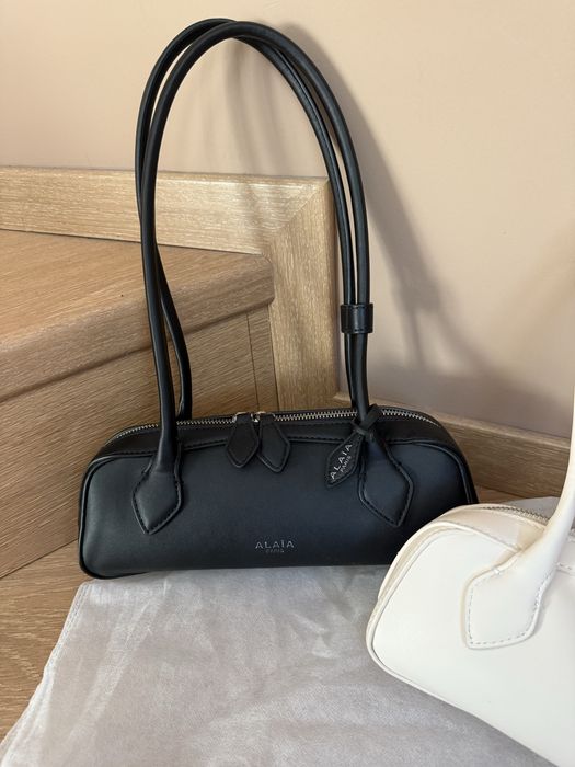 Дамска кожена чанта Alaia - бяла и черна