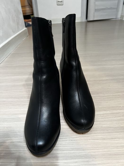 Продаи зимние сапоги