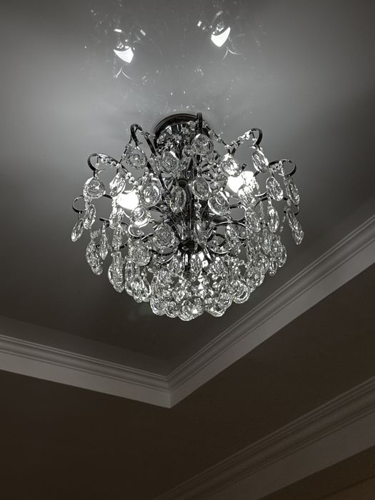 Люстры в хорошем состоянии!