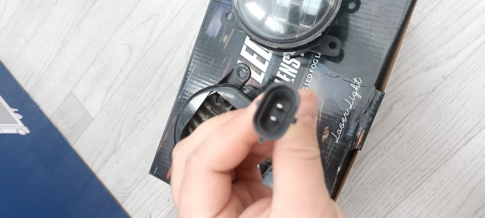 Противотуманные фары . Лада Веста.