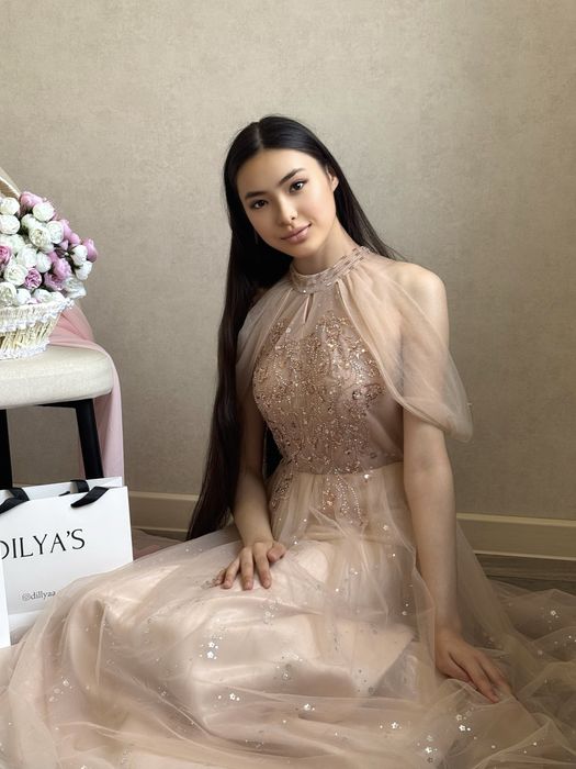 Вечернее платье