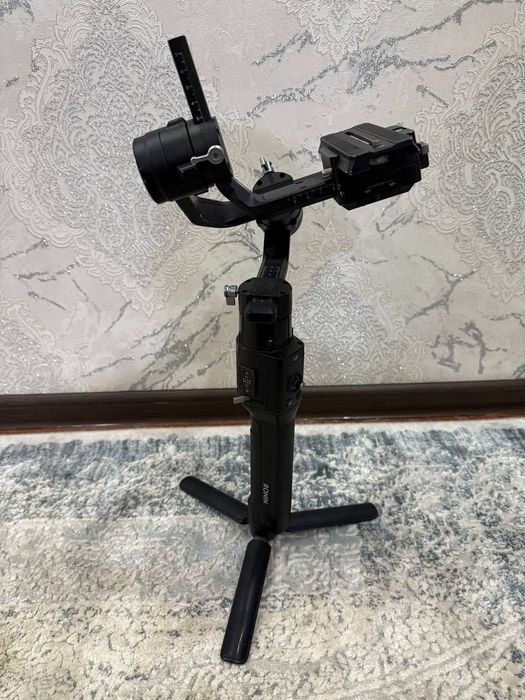 #Sotiladi #Dji.RoninS
Dji.Ronin S 
Rasimdagi holata sotiladi
Ishlashi