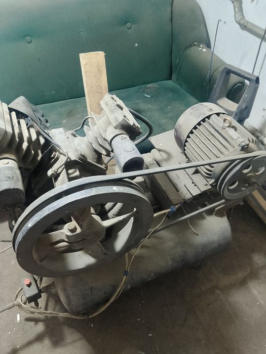 Продам Токарный станок модель ТВ 320