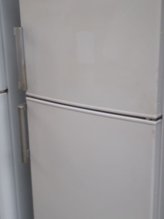 Frigider Arctic model nou Zanussi Whirpool