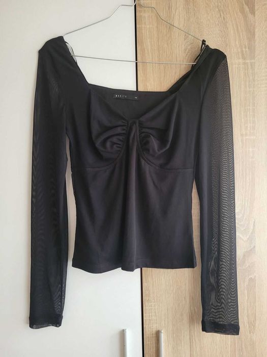 Елегантна дамска блуза в черно