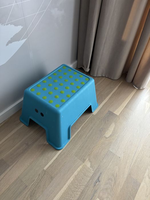 Set reductor toaleta copii si taburet Ikea