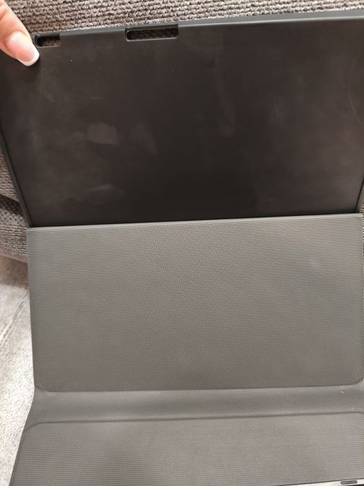 Husă cu tastatură Earto pentru iPad Air/Pro 11” Azerty, Neagră