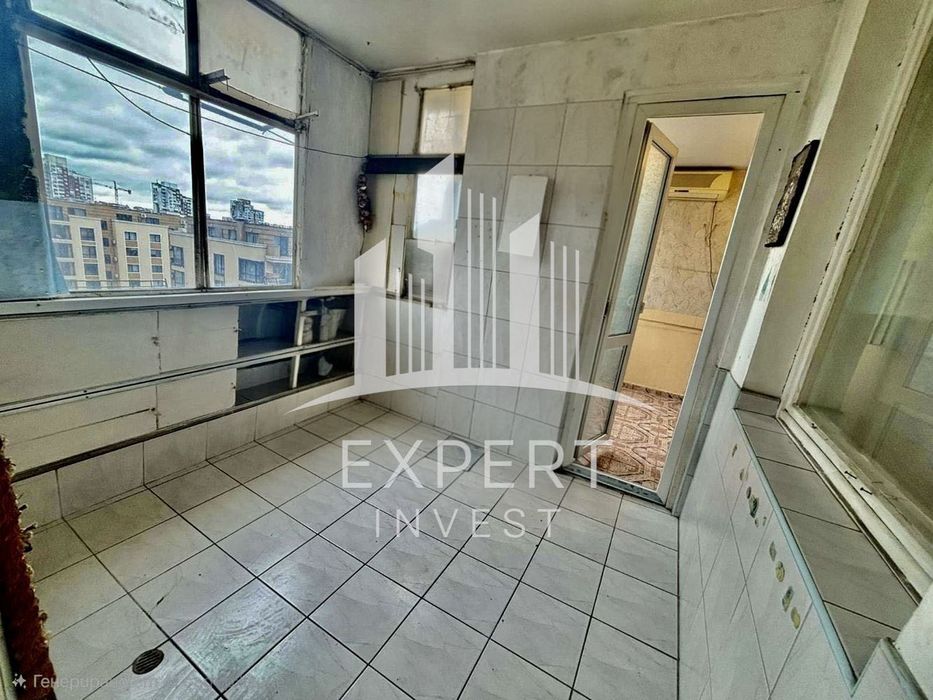 Продава се Двустаен апартамент в Варна, Възраждане 1 - 55 кв.м за 1728 €/кв.м - Снимка #1