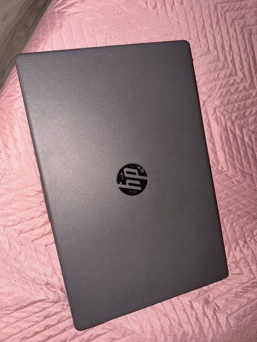 Laptop HP G10 AMD Ryzen 5 Windows 11 cu Licenta