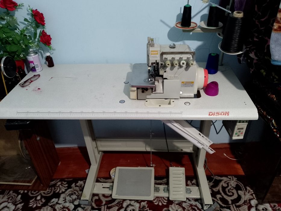 Тикув машинаси сотилади