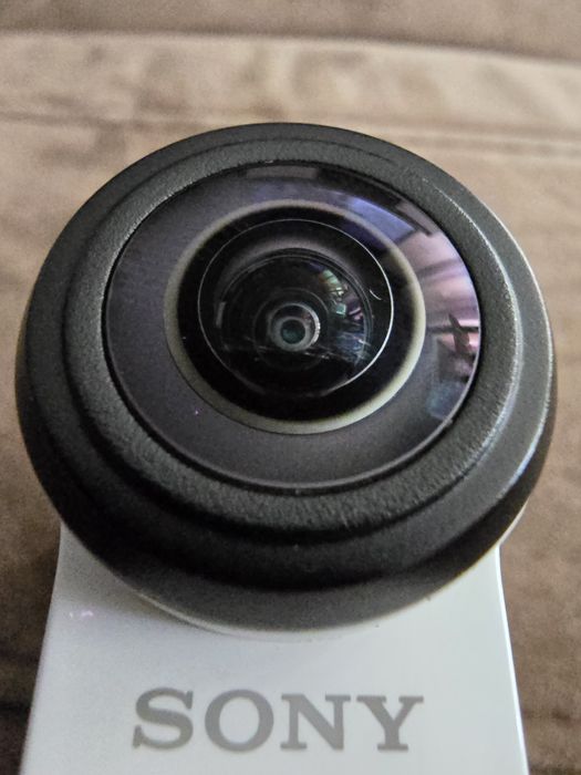 Sony fdr-x3000 action камера + батерии + аксесоари