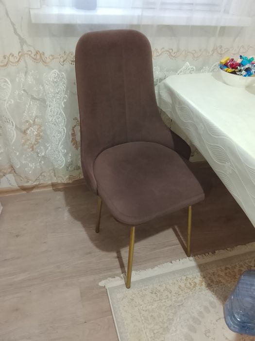 Продам Стулья QAZ, 95x55x55 см, коричневый