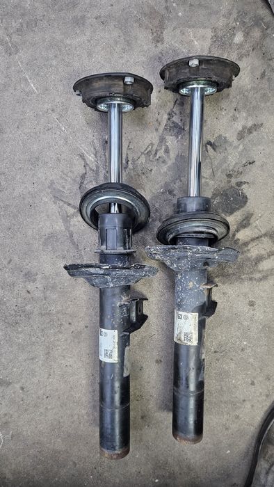 Предни амортисьори за Vw atlas 3.6vr6 2018 3QF413031T