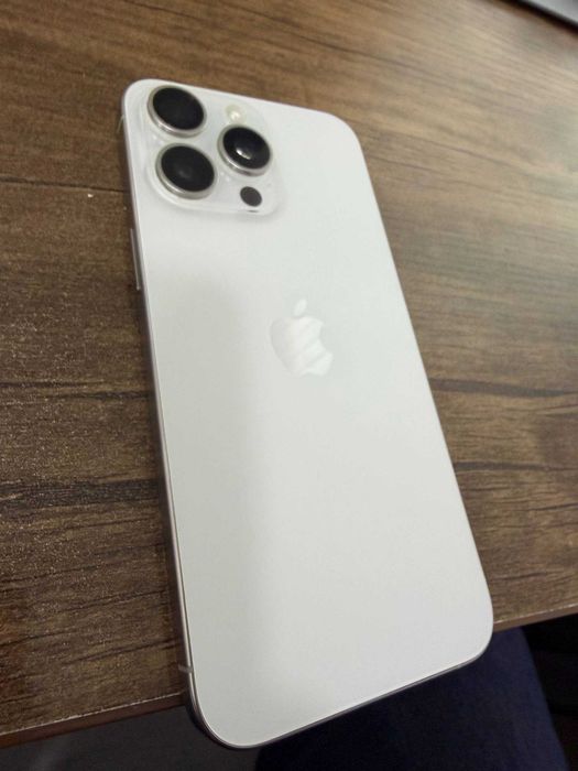 iPhone 15 pro max White Titanium 256 gb Sim+Esim