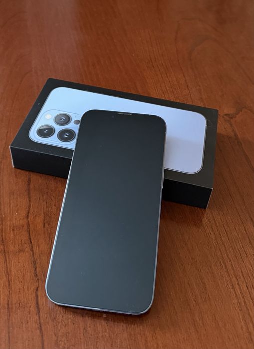 Продам Iphone  13 Pro