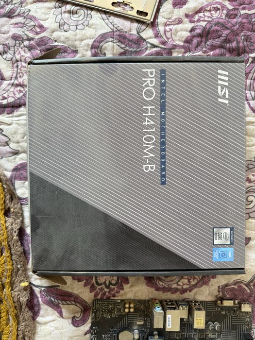 Матерински плата