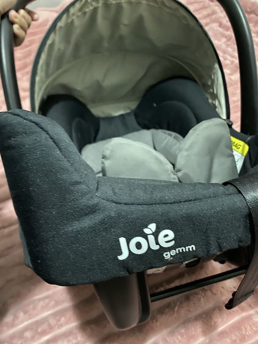 Автокресло  0+ от бренда joie