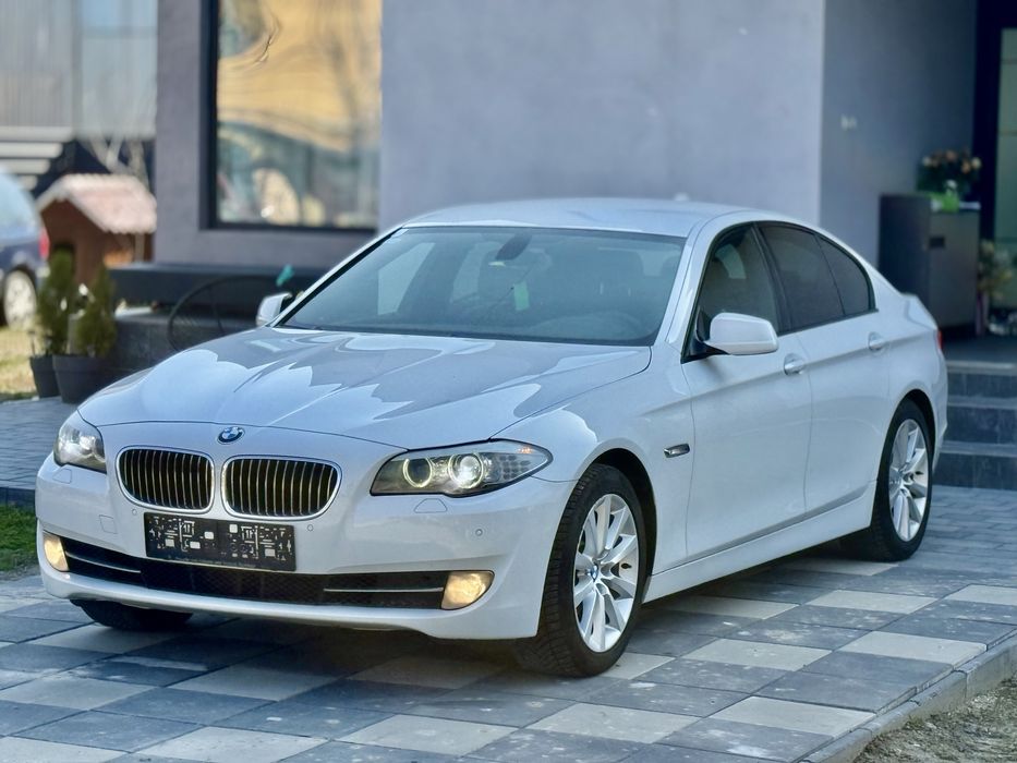 **VANDUT**BMW 520D F10 184hp Automat  / Navigatie mare / Import