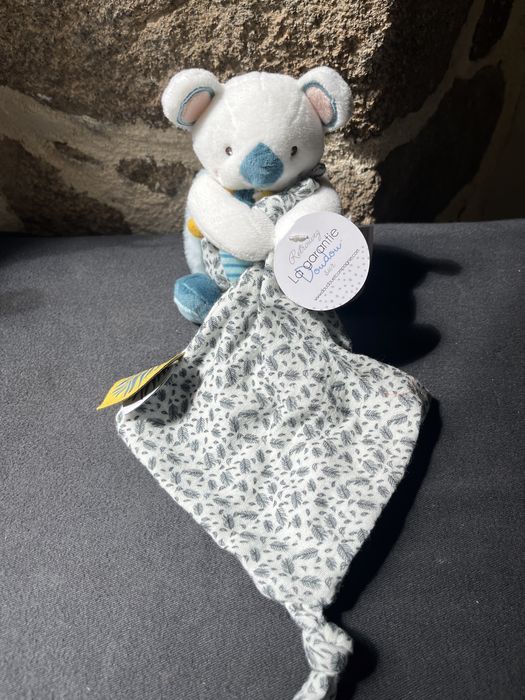 Малка,Прерасна френска бебешка играчка за гушкане  Doudou et Compagnie