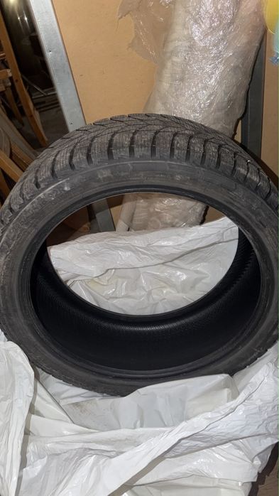 Triangle Snowlink 225/40/18