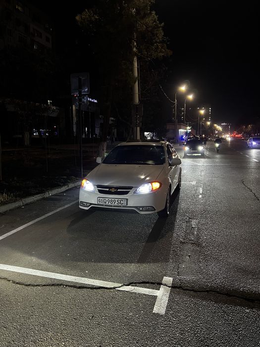 Сотилади срочна!!! Ок жентра 2018 нархи келишамиз реально оладигон бос