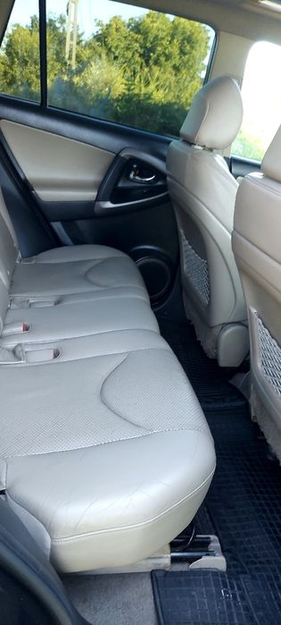 Toyota rav4  d4d 2oo8