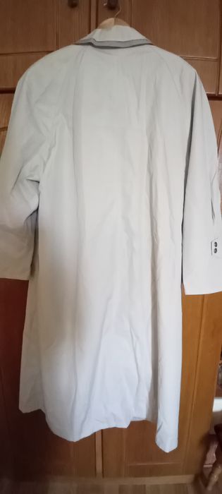 Vând palton de primăvară