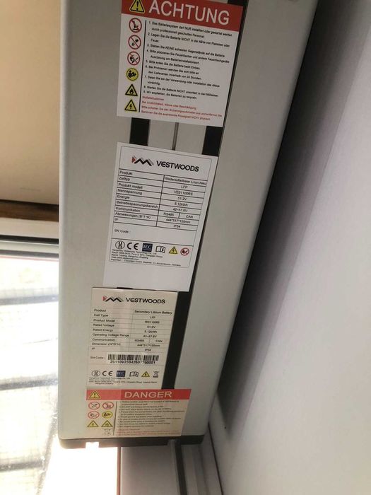Продавам батерия vestwoods 5.12kwh остатъчна гаранция към ХАЙ ГРУП 7.5години 550 евро