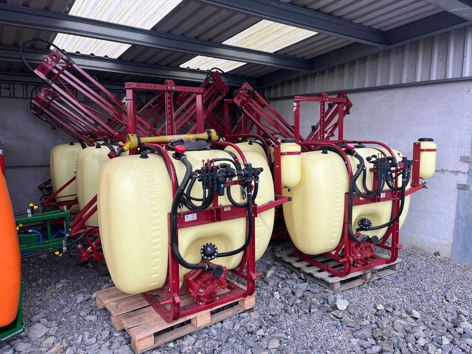 Met Instalatie Erbicidat Hardi Master Plus 1200 L an 2017 Kuhn Rau