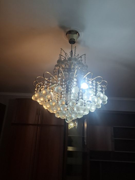 Попадётся люстра