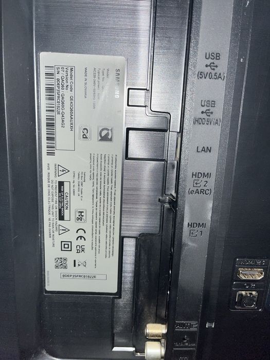 Samsung QLED Smart TV 43” 4K UHD 2023 – stare impecabilă