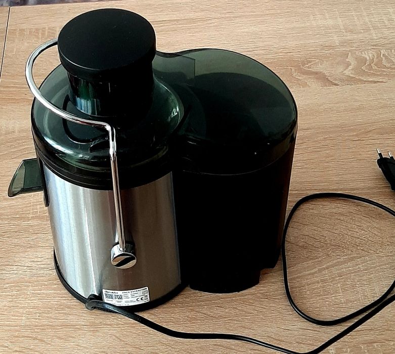 Нова сокоизтисквачкаDECAKILA