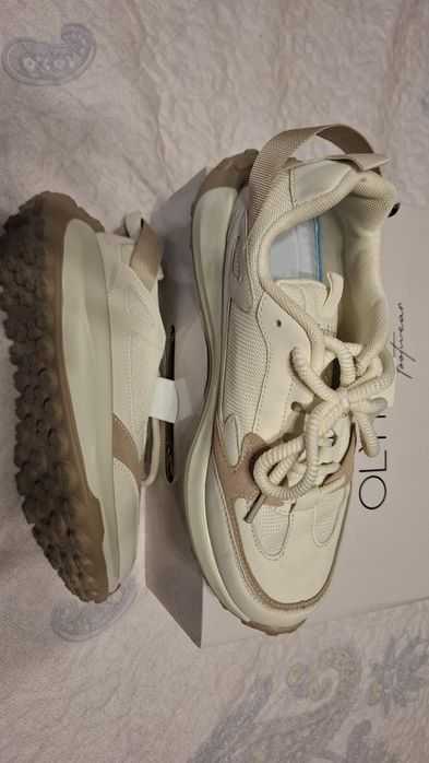 Кроссовки унисекс