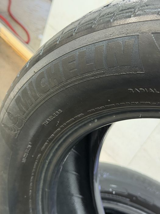 225/60/18 комплект летние шины Michelin