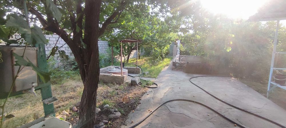 6 sotix Dacha sotiladi Parkent tumani soy boyida