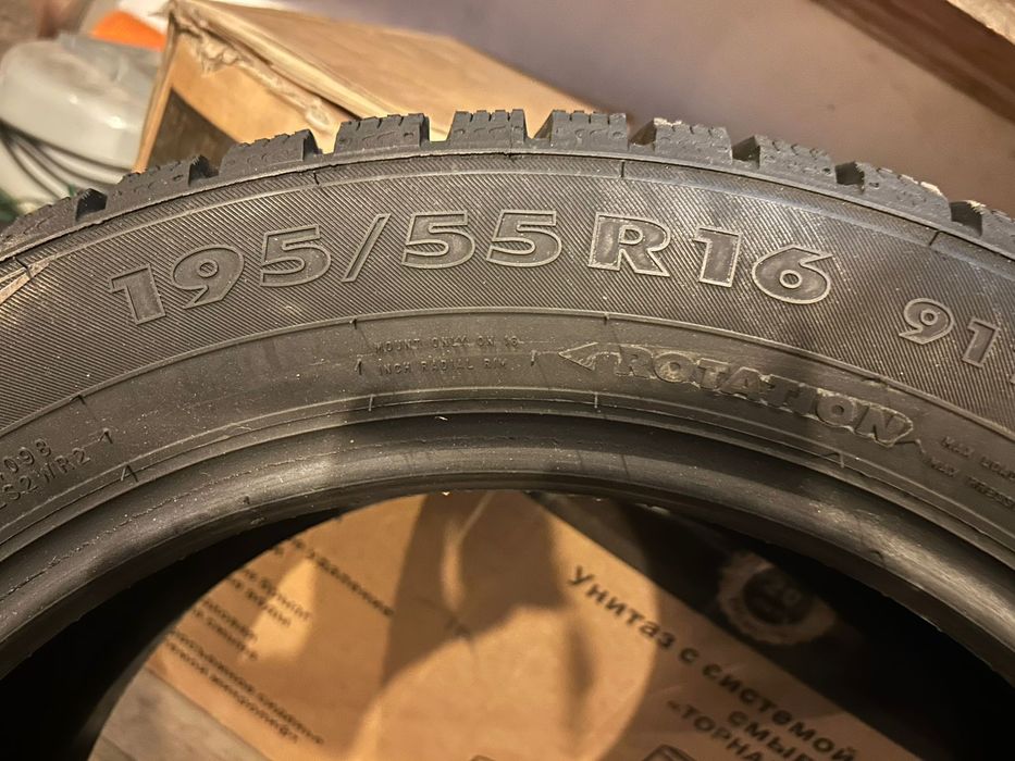 Продам зимние шины Nokian