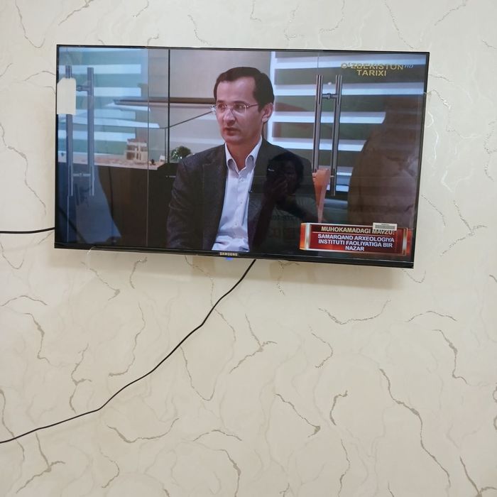 Taza jagdaydagi Samsung Smart 43lik TV satiladi