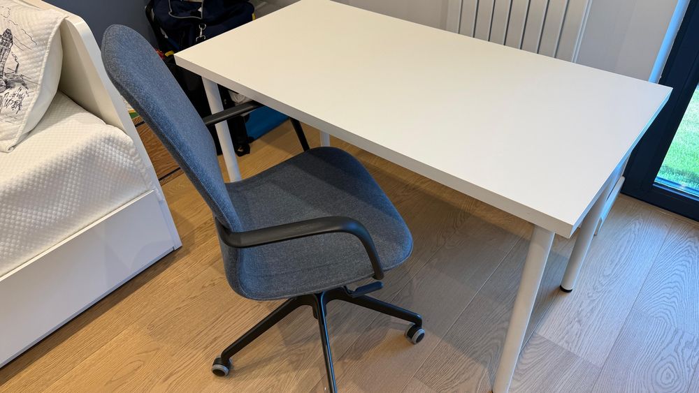 Vand scaun birou model LANGFJALL, IKEA