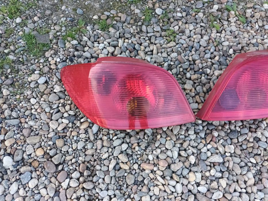 ляв и десен стоп за пежо 307 хечбек PEUGEOT 307