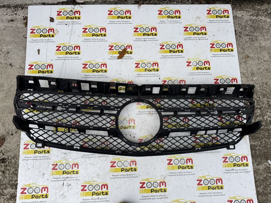 Grila bara fata Mercedes A class W176 AMG