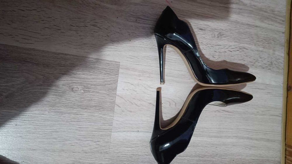 Pantofi stiletto Fersengold Berlin mărime 37